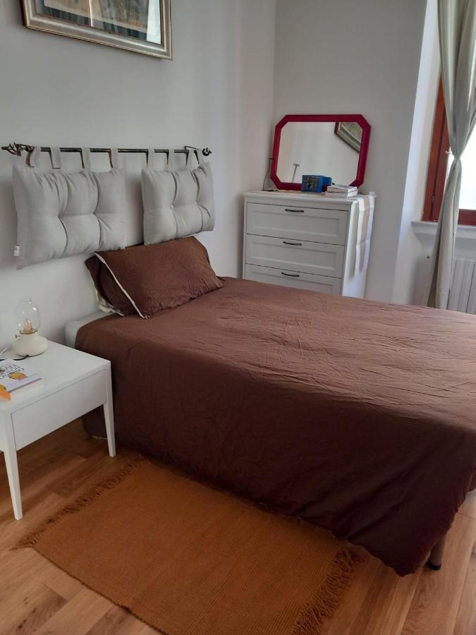 Gam Gam Isola Room Rent Milan Exterior photo